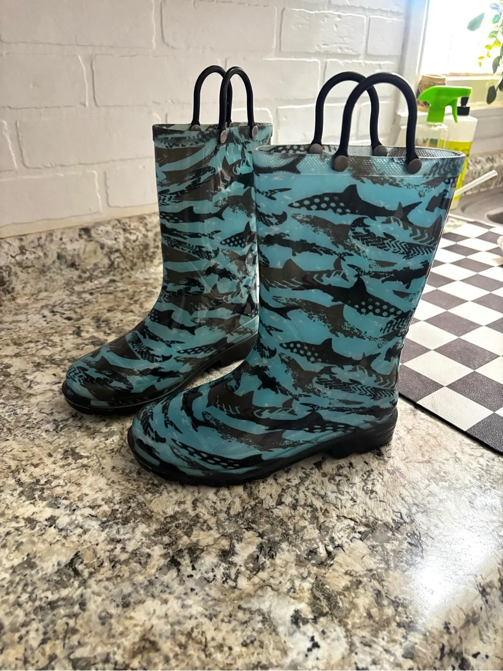 Kids Shark-Print light up Blue Rain Boots
